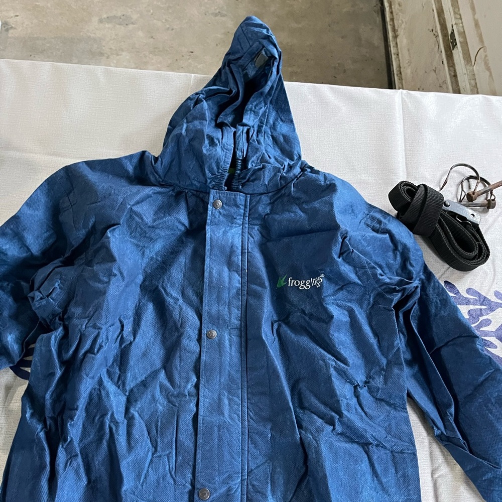 2-Frogg Togg children’s rain jackets (L)
